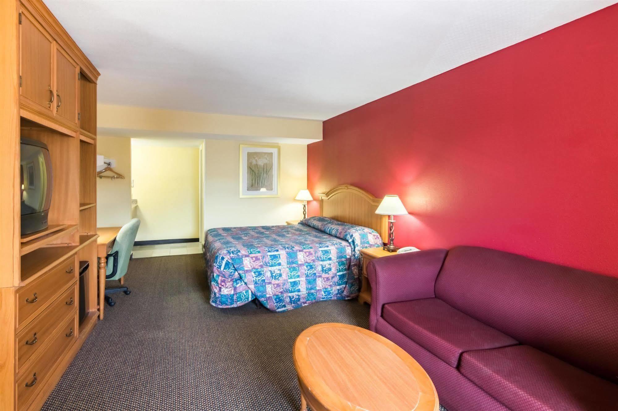 Delux Inn Wichita Falls Eksteriør bilde