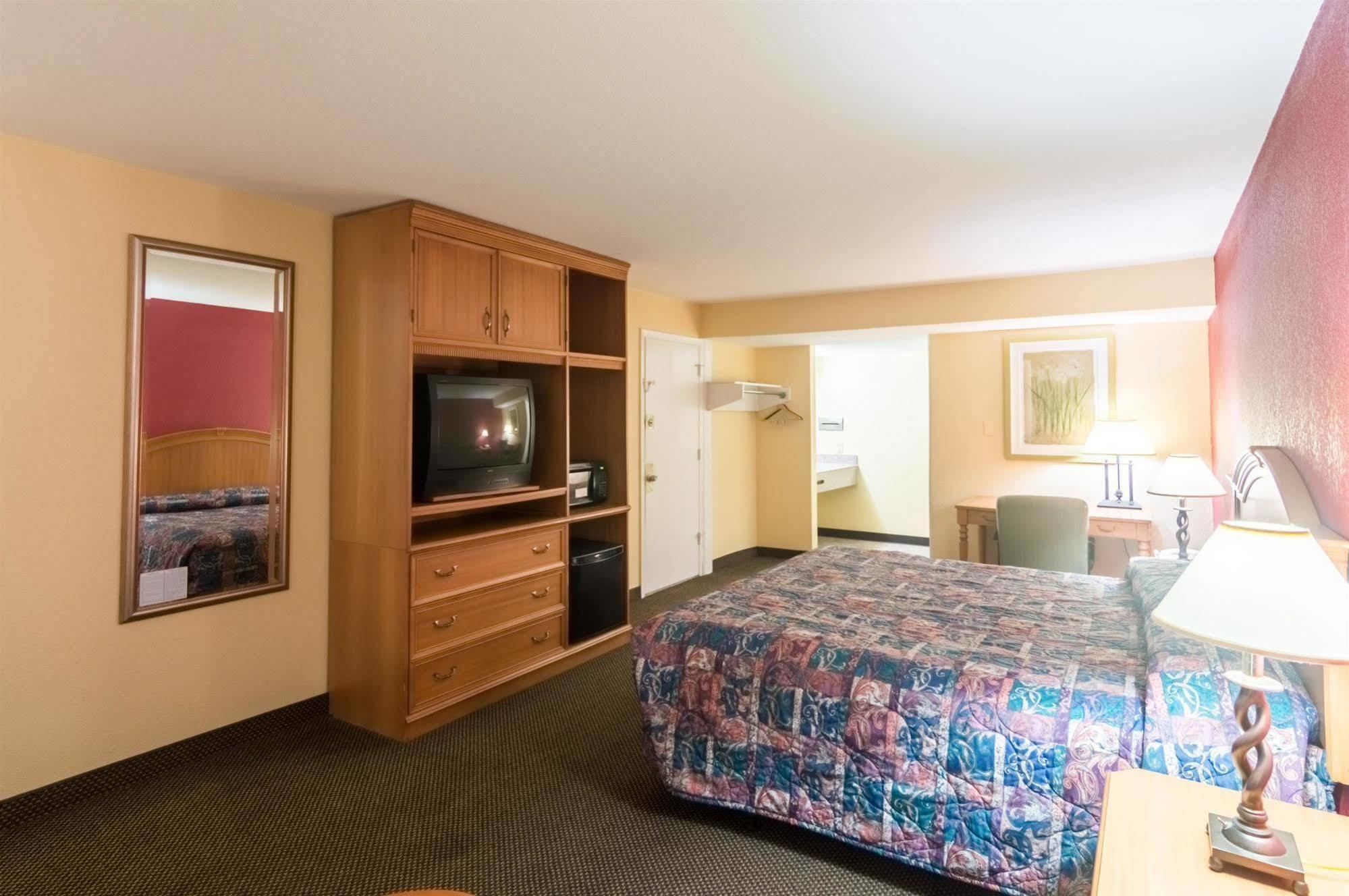 Delux Inn Wichita Falls Eksteriør bilde