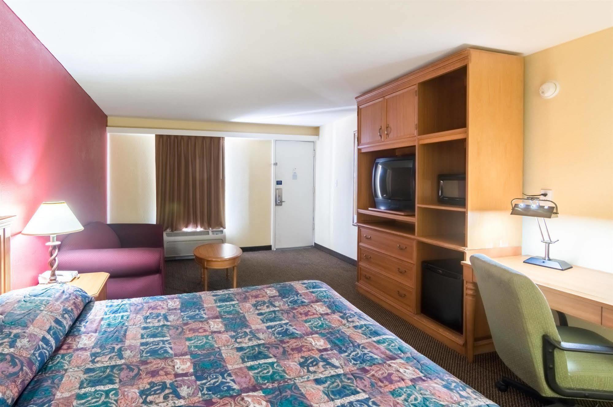 Delux Inn Wichita Falls Eksteriør bilde