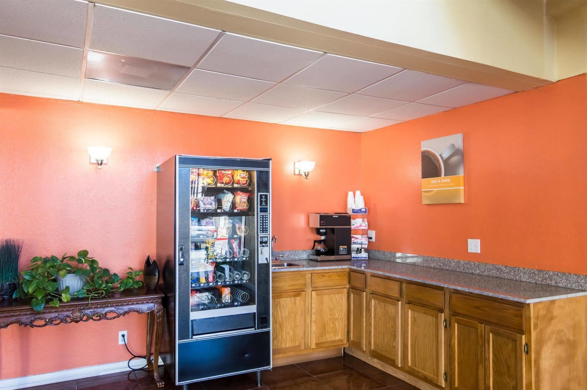Delux Inn Wichita Falls Eksteriør bilde